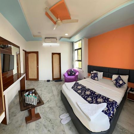 Hotel Indore Palace - Feel At Home Shirdi Exterior photo