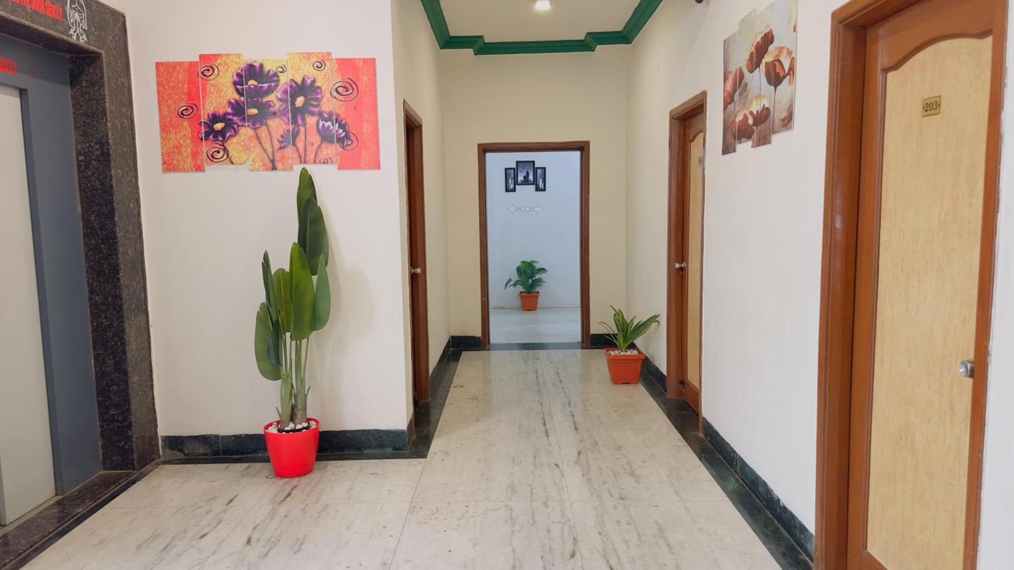 Hotel Indore Palace - Feel At Home Shirdi Exterior photo